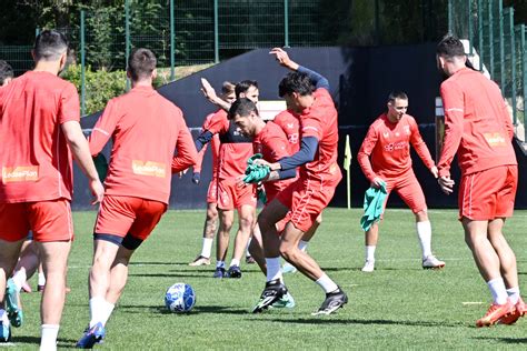 Genoa La Fotogallery Dell Allenamento A Pegli Pagina Di