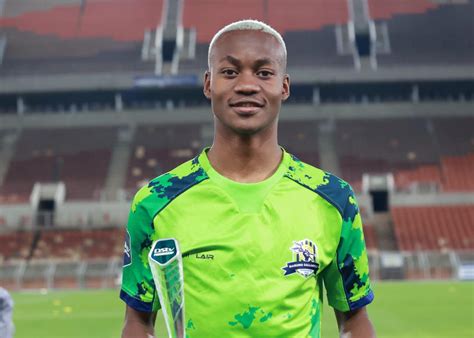 Orlando Pirates Secure Ex Kaizer Chiefs Target S Signature