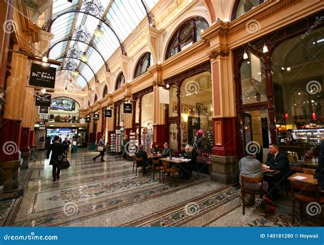 Decorative Victorian Shopping Mall Domed Circular Atrium Interior Space