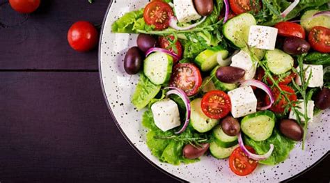 Ingredientes Y Receta Para Ensalada Mediterranea Mandolina