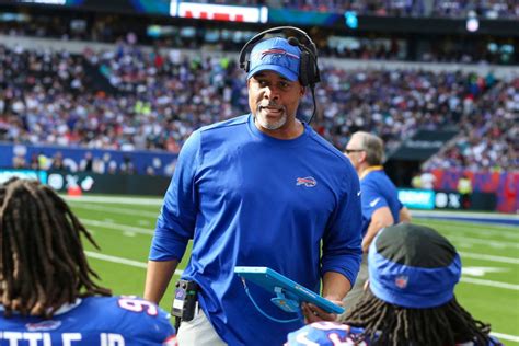 Report: Bears hire Bills defensive line coach Eric Washington as ...