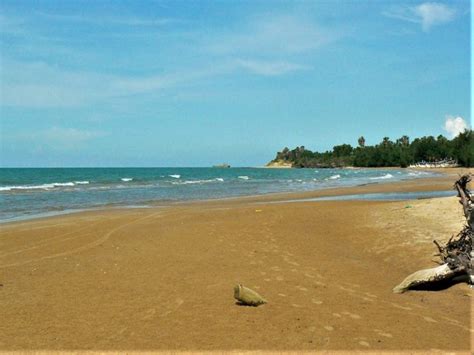 The Beaches of Madura Island | Indonesia Traveler