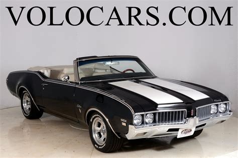 1969 Oldsmobile Cutlass | Volo Auto Museum