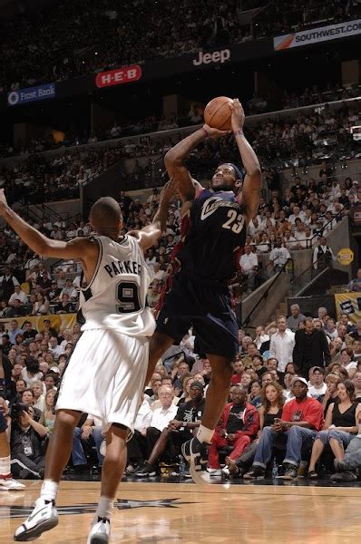 2007 Nba Finals Photo Recap Game Two Nike Lebron Lebron James Shoes