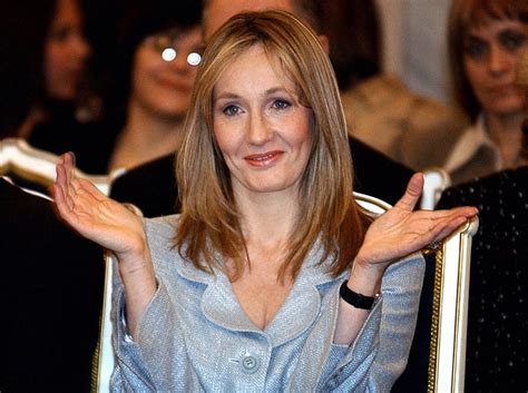 Novo Livro Envolve J K Rowling Em Novas Cr Ticas Por Transfobia