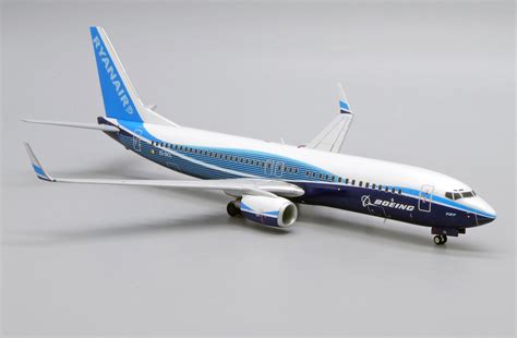 ScaleModelStore JC Wings 1 200 XX2498 Box Ryanair Boeing 737 800