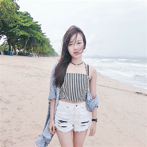 Điều gì đã khiến cô nàng hot girl Thái Lan này có tới hơn triệu người theo dõi trên MXH