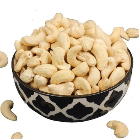 A Grade Half Moon Shape Fresh Commonly Cultivated Dried Healthy Cashew