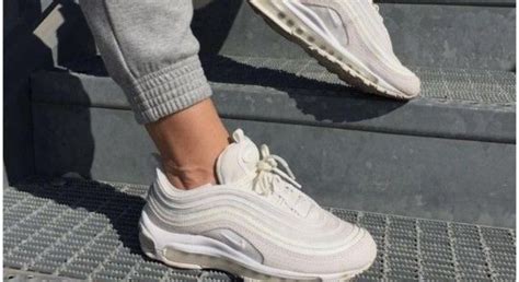 Limpia Tus Tenis Blancos Con Esta Poderosa Mezcla A Base De Vinagre Y