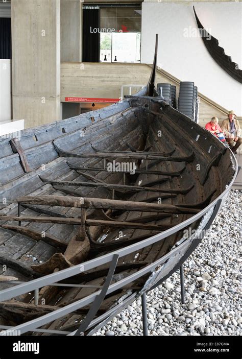 Roskilde Wikingerschiff Museum Fotos Und Bildmaterial In Hoher