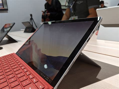 Hands On With The Microsoft Surface Pro 7 Ice Lake Looks Promising