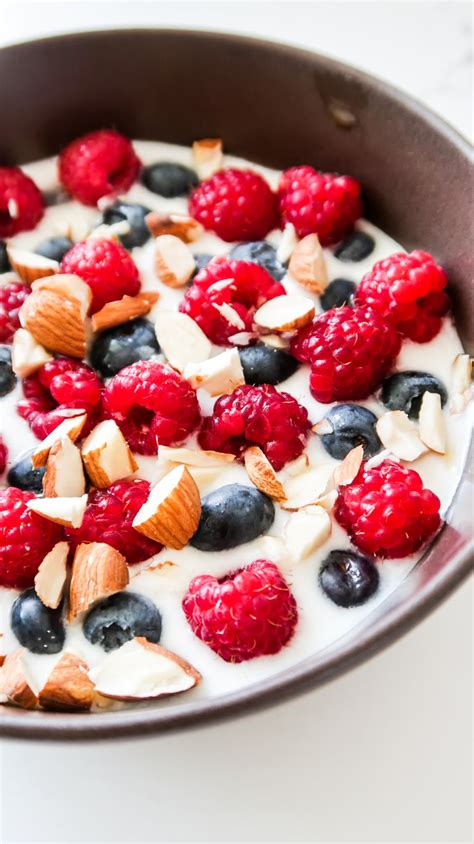 Yogurt With Berries And Nuts Easy Breakfast Idea Beauty Bites