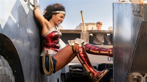 Wonder Woman 1984 Erste Reaktionen Versprechen Herausragenden DC Film