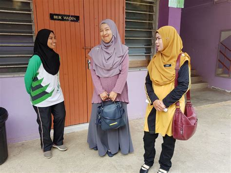 Blog Saina Lawatan Smk Aman Jaya