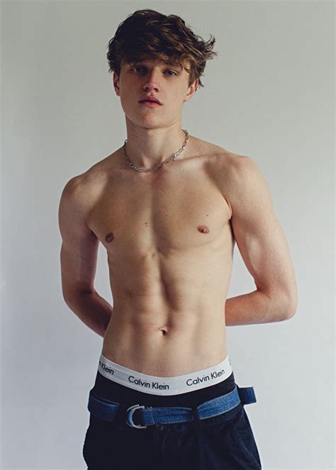 Daily Gay Guys 4 U On Twitter Hottie Https T Co RZ7qJ1qYij Twitter