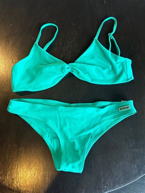 Blackbough Swim Small Bikini Set Tona Top Moderate Bottoms Women S