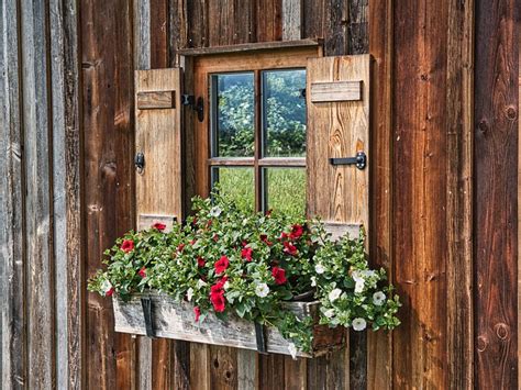 Fenster Blumen Fassade Kostenloses Foto Auf Pixabay