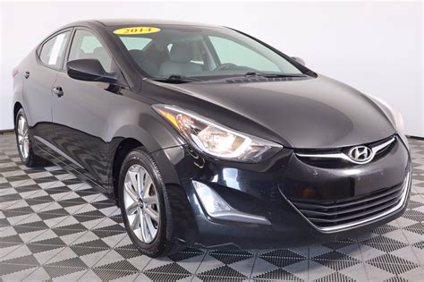 Pre Owned Hyundai Elantra Se