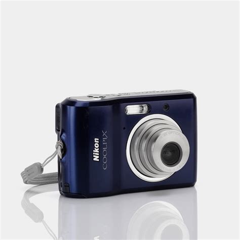Nikon Coolpix L18 Blue Point And Shoot Digital Camera