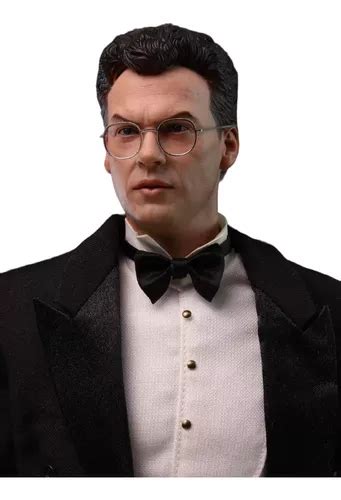 Bruce Wayne Batman Tipo Hot Toys Keaton Parcelamento Sem Juros