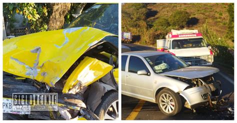 Fuerte encontronazo entre dos vehículos en la carretera Zitácuaro