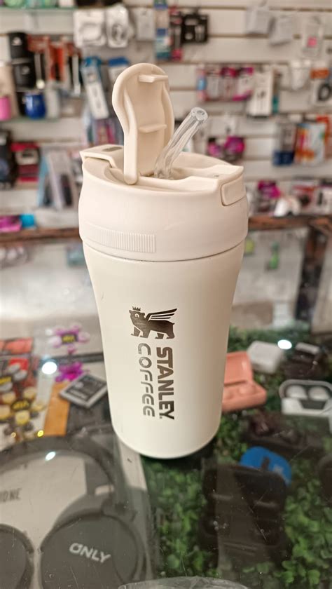 VASO TERMICO SIMIL STANLEY CREMA CON 2 PICOS 300ML Electro Gamer