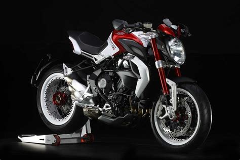 MV Agusta Unleashes Brutale 800 Dragster RR - Roadracing World Magazine ...