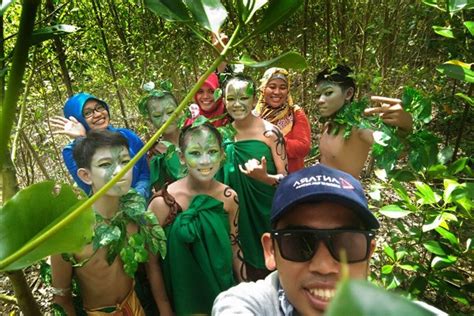 Pantai Berlumpur Disulap Menjadi Mempawah Mangrove Park Antara News