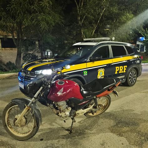 Homem diz à PRF que comprou moto clonada para usar na roça