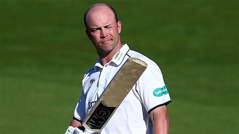 Jonathan Trott Sets Up Thrilling Finish Between Warwickshire And