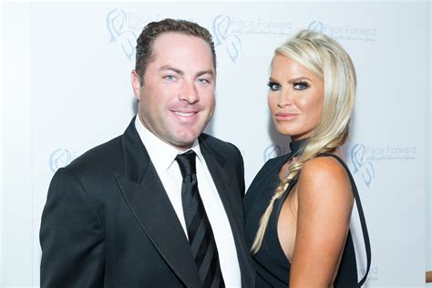 Dr Phil 'Slept in a Cardboard Box' before Fame & His 46-Year Marriage