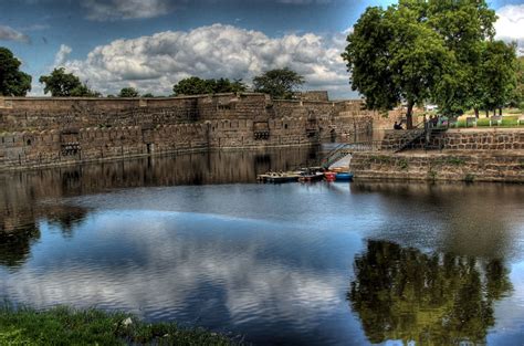 Tamilnadu Tourism: Vellore Fort, Vellore