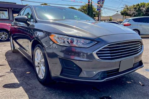 Ford Fusion Mk Ii Po Drugim Faceliftingu Listwa Kratki