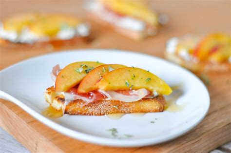 Peach Prosciutto Goat Cheese Crostinis The Love Nerds