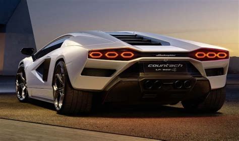 Lamborghini Countach Lpi 800 4 ซูเปอร์สปอร์ตคาร์แห่งตำนาน