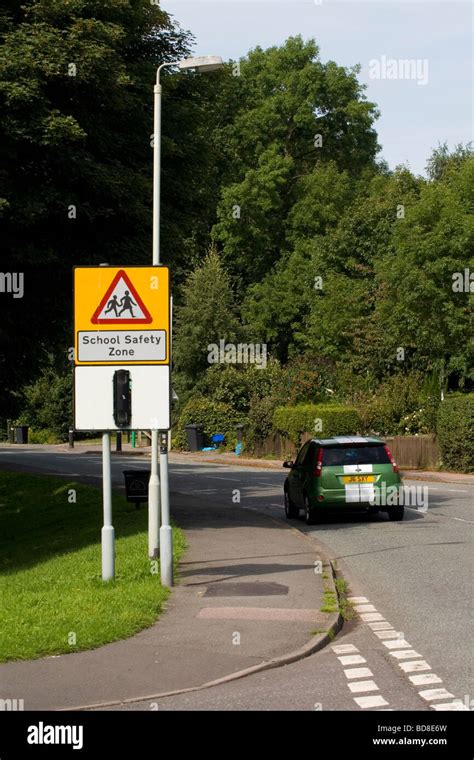 School Safety Zone High Resolution Stock Photography And Images Alamy