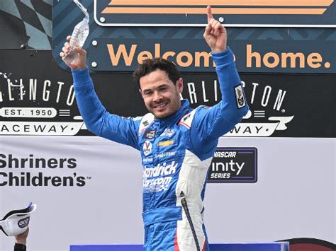 Larson Slams Nemechek For Darlington Xfinity Win