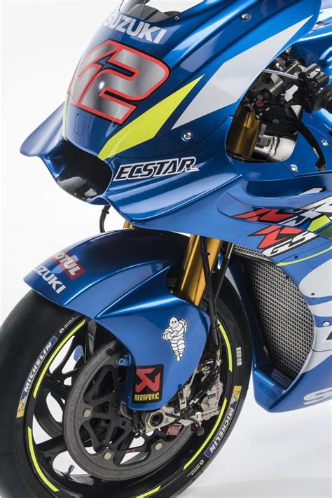 MotoGP 2019 Rins E Mir Svelano La Nuova Suzuki GSX RR Del Team Ecstar