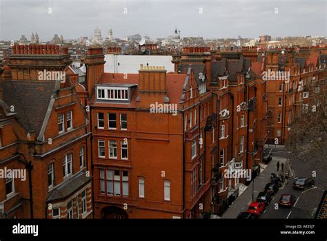 Victorian London Buildings High Resolution Stock Photography And Images