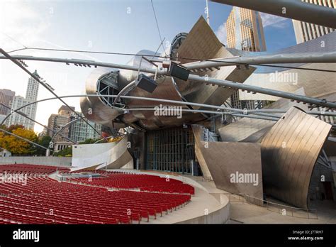 Jay Pritzker Pavilion Stock Photo - Alamy