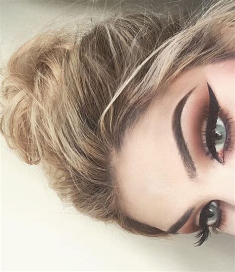 Pin By Lynette Tee On Eye Makeup Hair Makeup Makeup Looks Eye Makeup