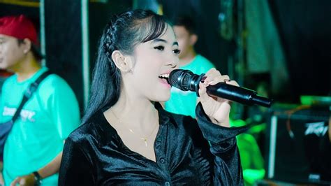 CAMELIA EVISTA LOKA NDISTROY MUSIC WEDDING EDY DENGAN AYU