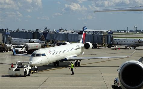 JFK Bound Flight Returns To Toronto After Fire Breaks Out In Cockpit