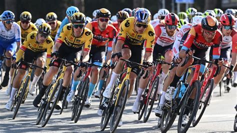 Tirreno Adriatico E Tape Roglic Simpose Au Sommet Du Sassosetto