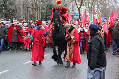 Orszak Trzech Króli przeszedł ulicami Bydgoszczy ZDJĘCIA