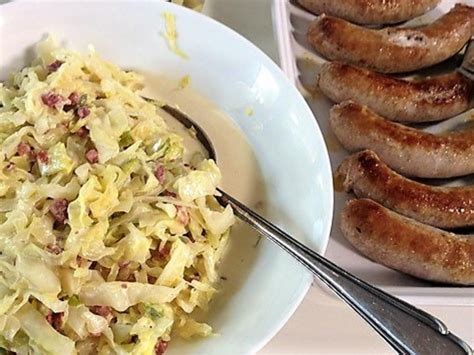 Spitzkohl Bratwurst Pfanne Rezept Mit Video Kochbar De