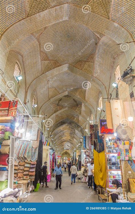 SHIRAZ IRAN JULY 8 2019 View Of The Vakil Bazaar In Shiraz Ir