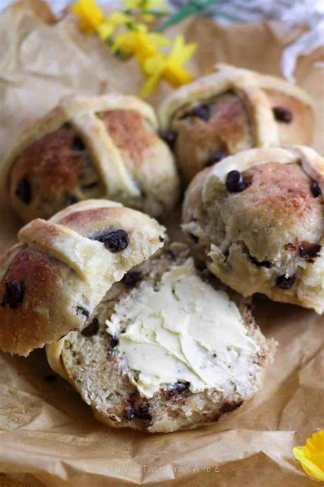 Vegan Chocolate Chip Hot Cross Buns A Veg Taste From A To Z