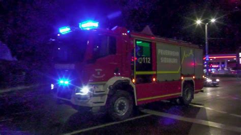 Neues Ptlf Einsatzfahrten Feuerwehr Siegburg Zu Zugbrand Youtube