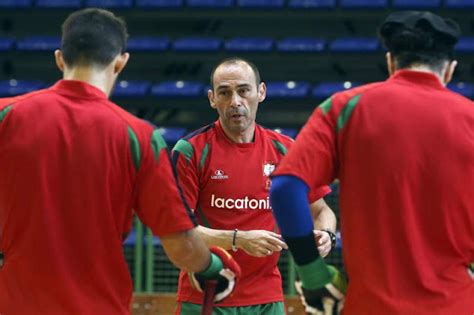 HELDER BARROS Desporto Hóquei Patins A seleção portuguesa conquistou